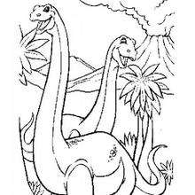 Desenhos para colorir de desenho de um dinossauro com um pássaro para  colorir 