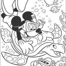 Mickey mergulhando